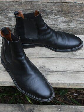 Common Projects Black Leather Chelsea Boots, Size 43 EU, Made in Italy
